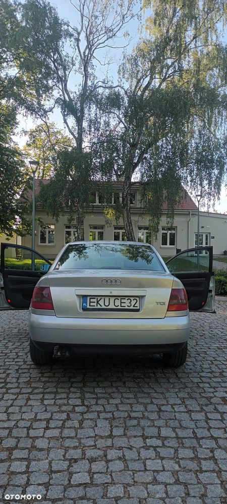 Audi A4 Avant - 9