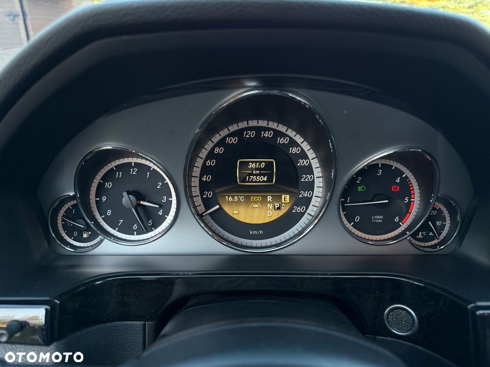 Mercedes-Benz Klasa E 220 CDI 7G-TRONIC Avantgarde - 8