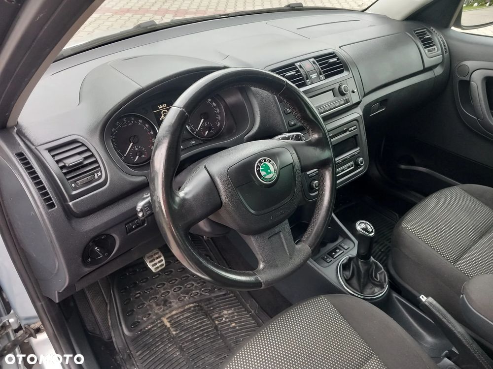 Skoda Roomster 1.6 TDI DPF Scout - 37