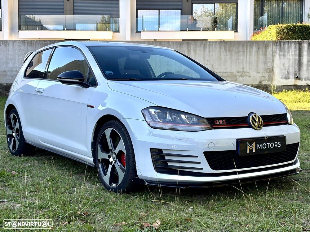 VW Golf 2.0 TSi GTi Performance - 1