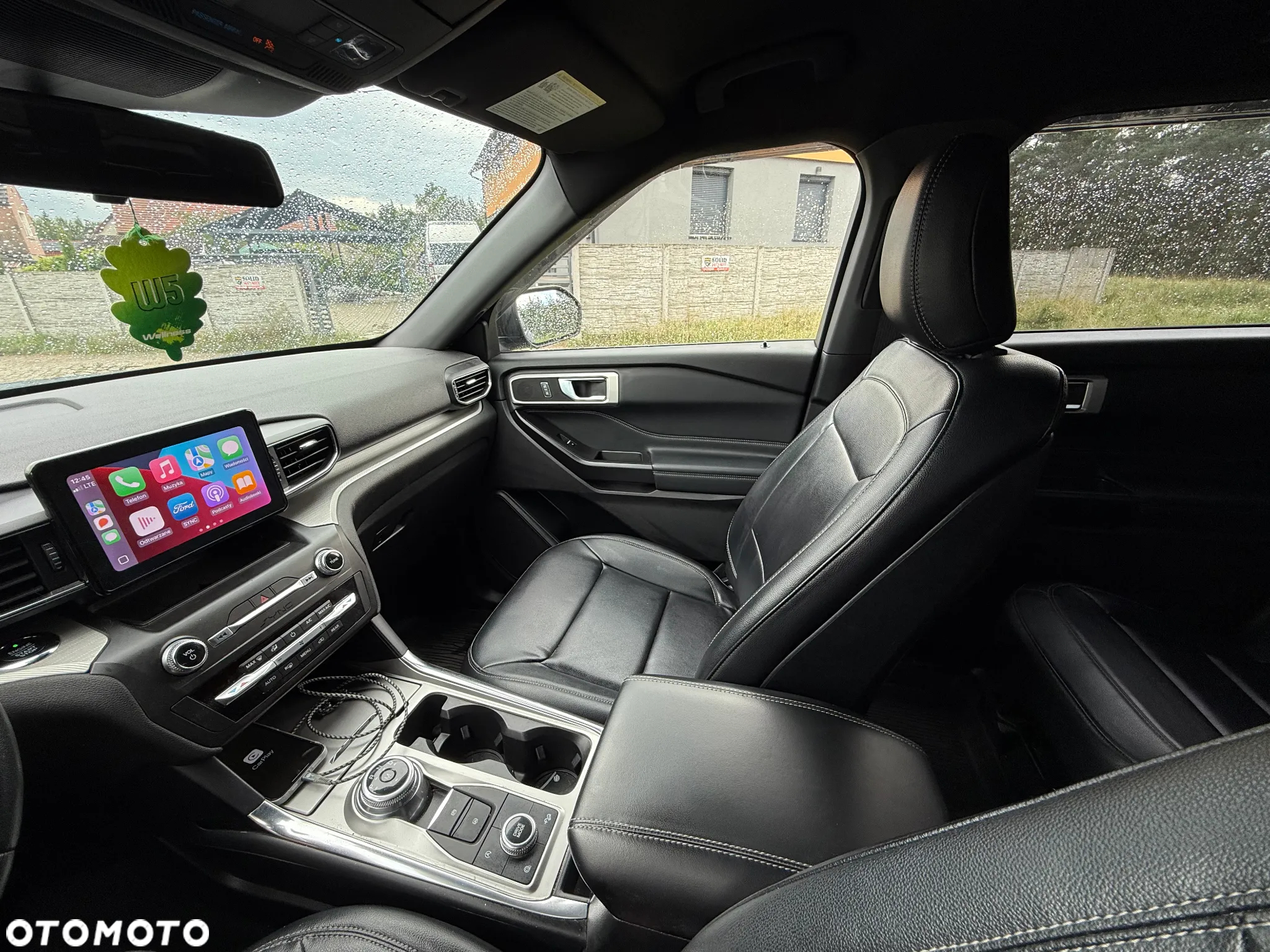 Ford Explorer - 12