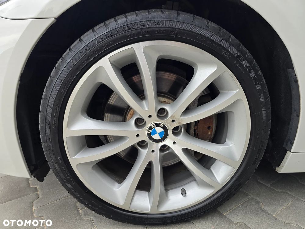 BMW Seria 5 535i xDrive Sport-Aut Luxury Line - 16