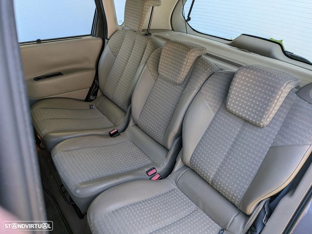 Renault Scénic 1.6 Privilège Luxe Auto. - 4