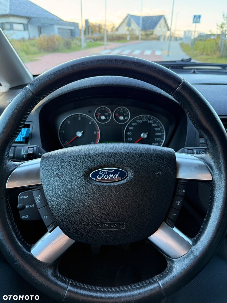 Ford Focus C-Max - 12