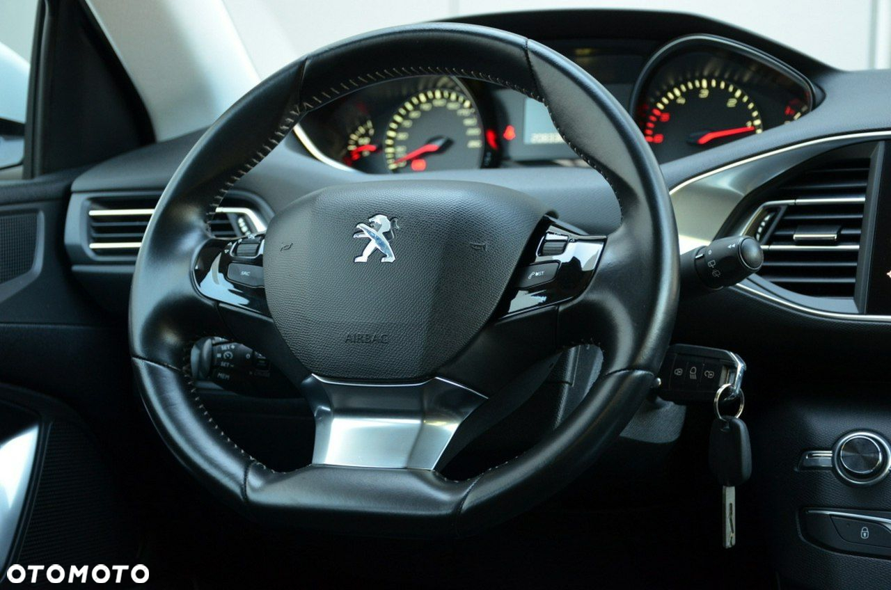 Peugeot 308 - 32