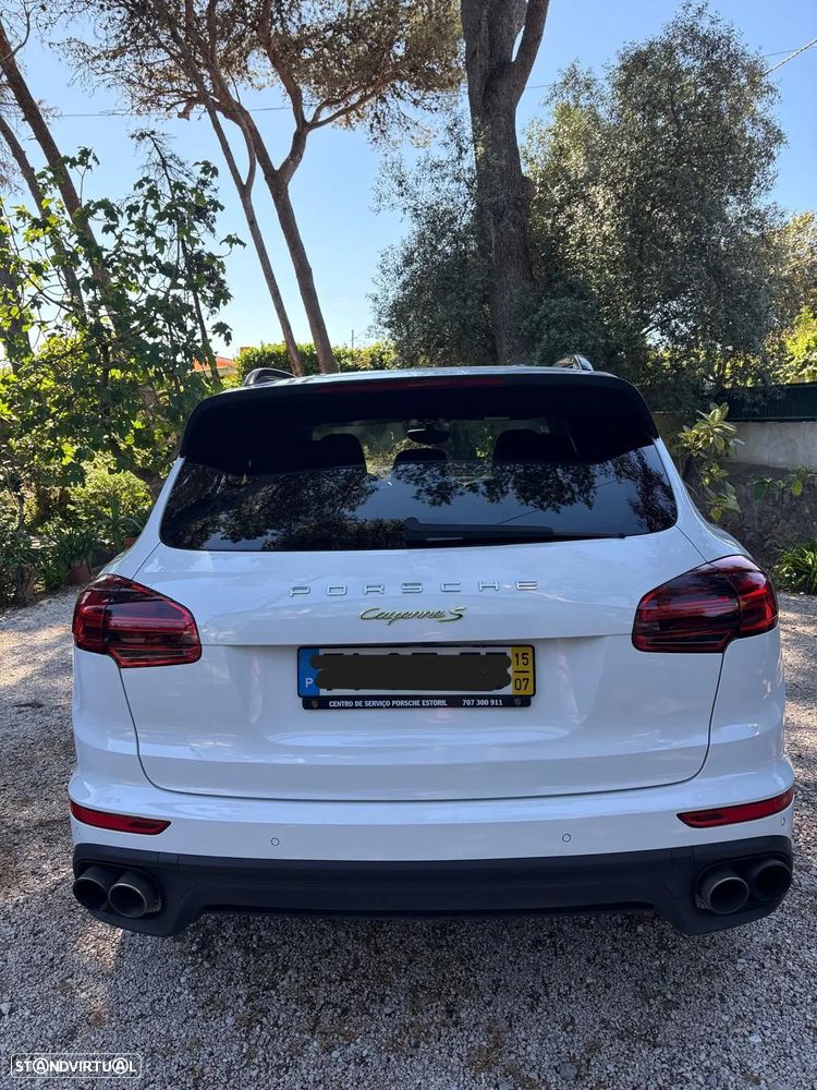 Porsche Cayenne S - 4