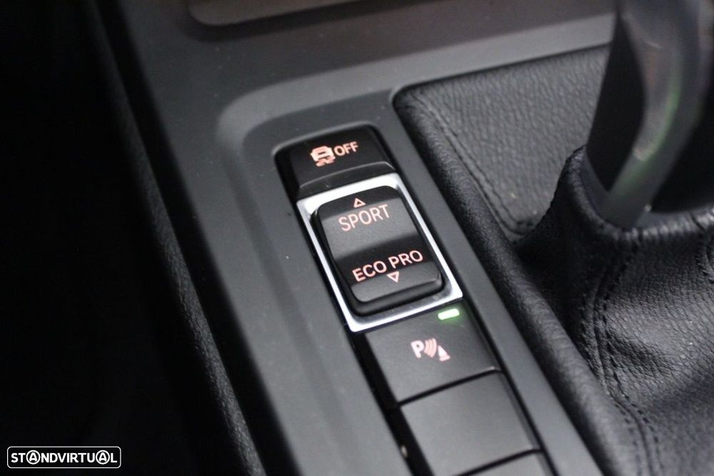 BMW X1 16 d sDrive Advantage Auto - 31