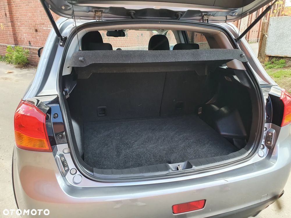 Mitsubishi ASX 2.2 DI-D 4WD Automatik Diamant Edition+ - 23