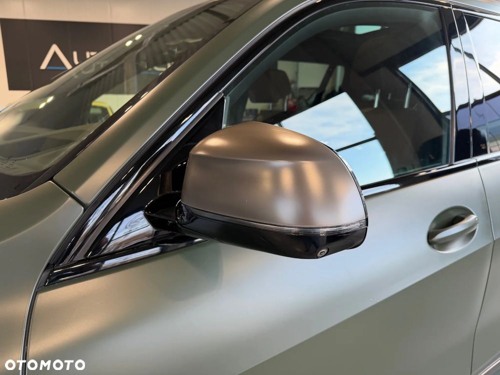 BMW X7 - 11