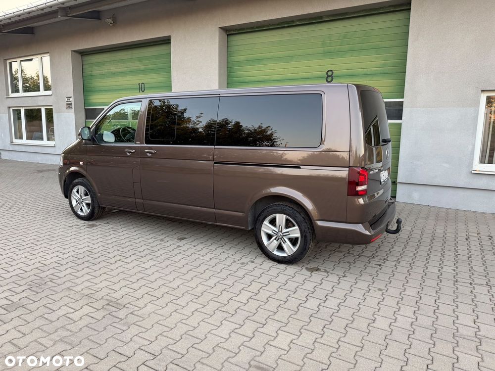 Volkswagen Multivan - 11