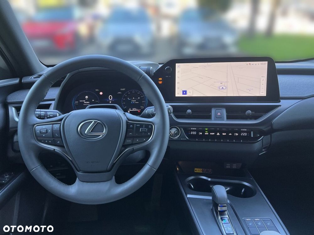 Lexus UX 300h F Sport Design - 6