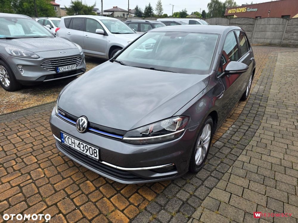 Volkswagen Golf - 5