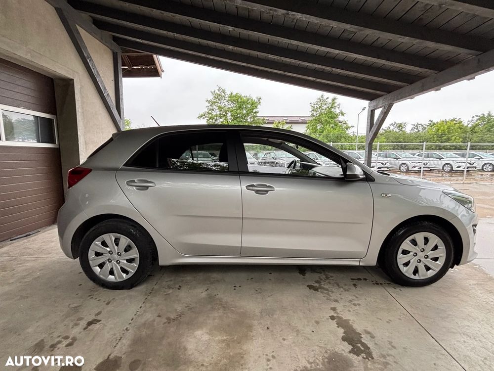 Kia Rio 1.2 MPI 5MT Urban - 11