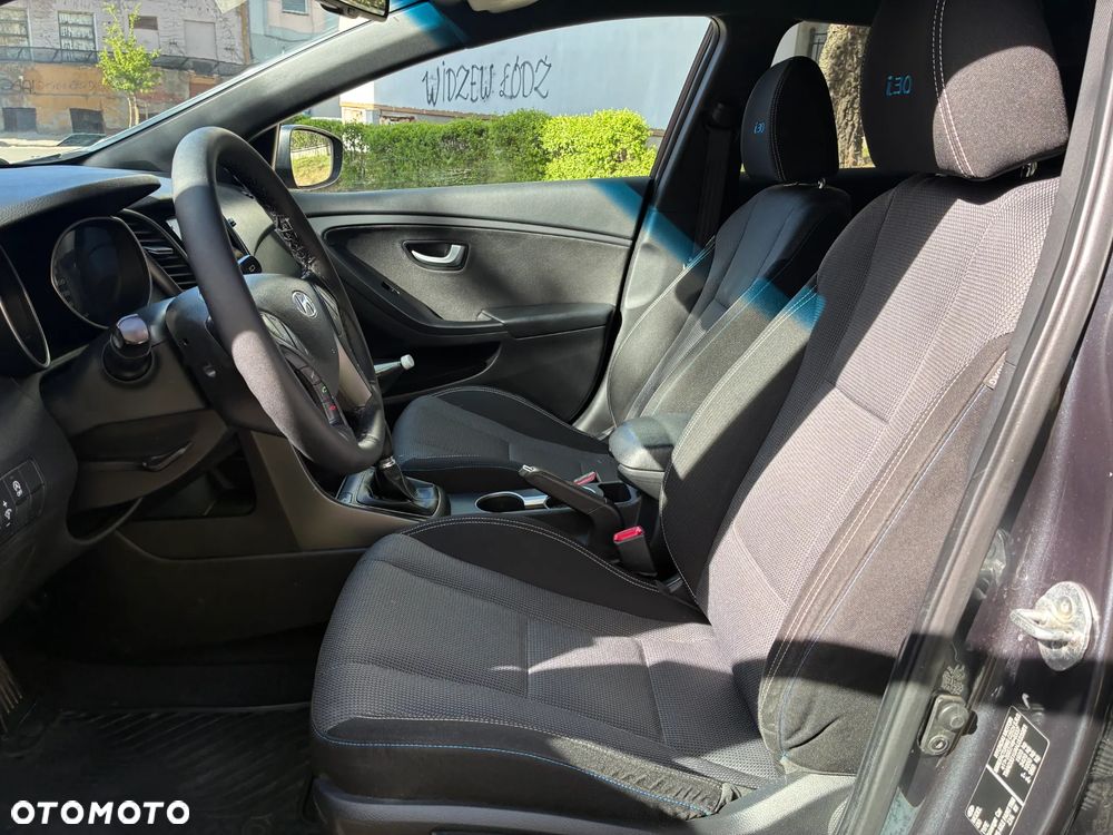 Hyundai i30 1.6 CRDi Comfort - 12