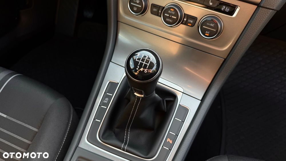 Volkswagen Golf 1.4 TSI BlueMotion Technology Lounge - 31