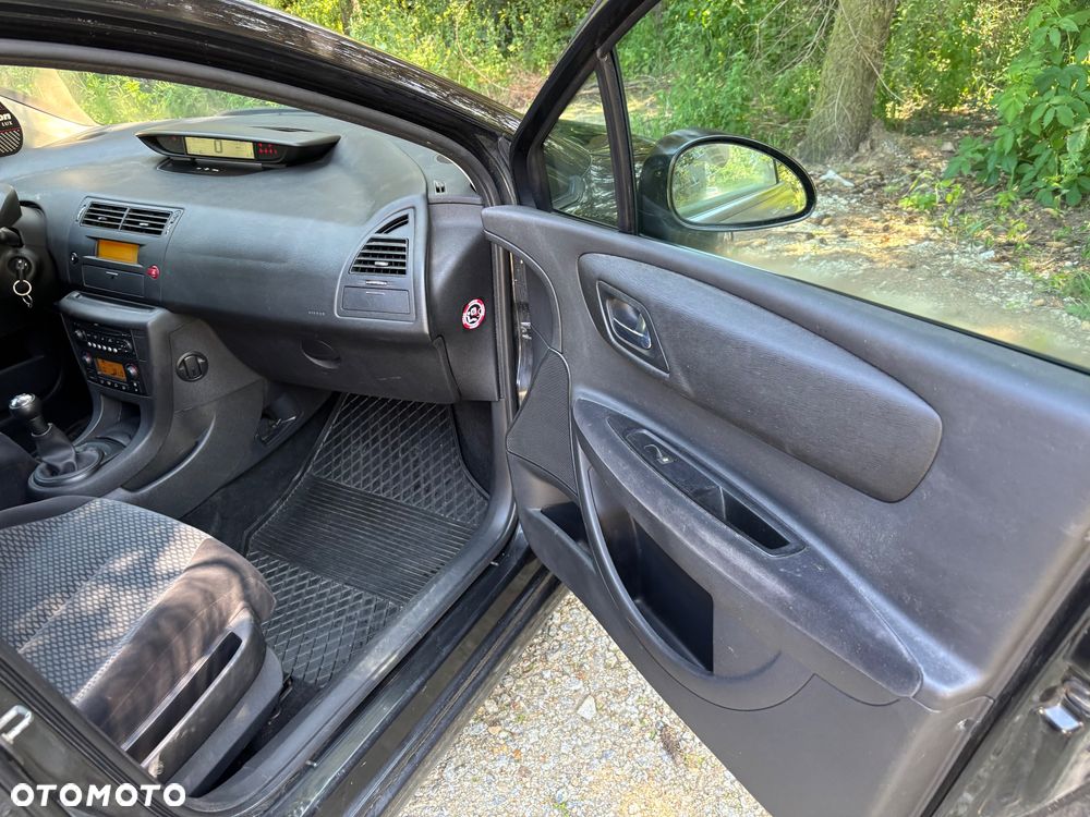 Citroën C4 1.6 16V SX - 18