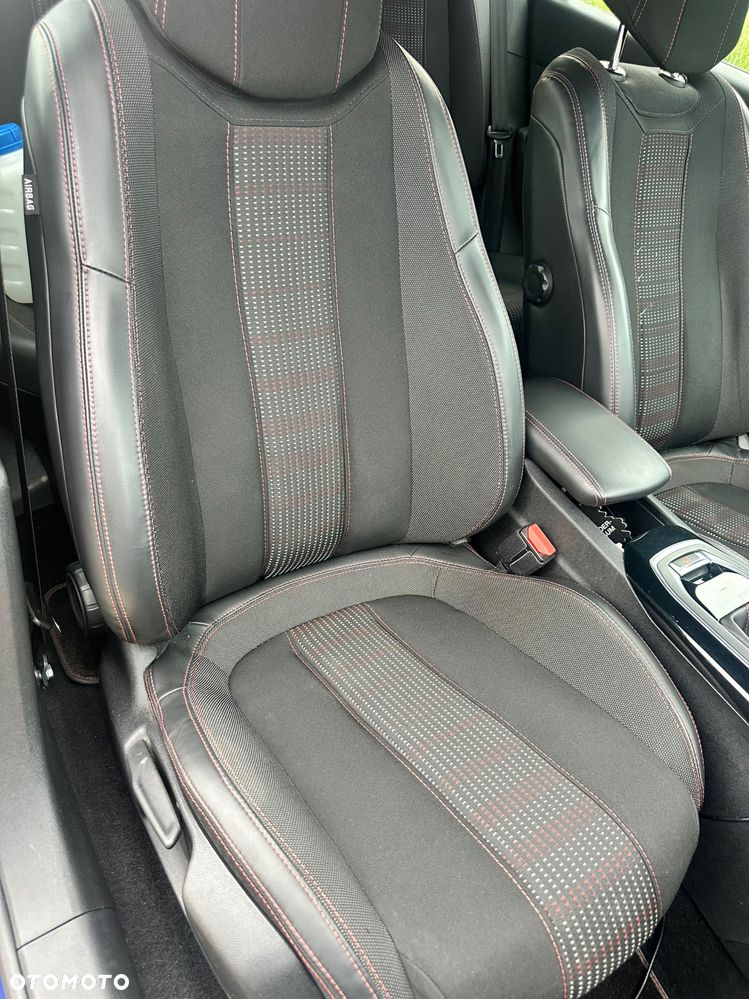 Peugeot 308 - 5