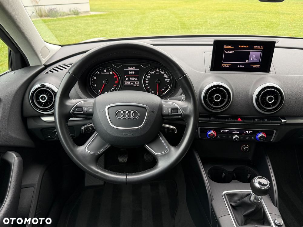 Audi A3 Sportback 1.4 TFSI Ambiente - 5