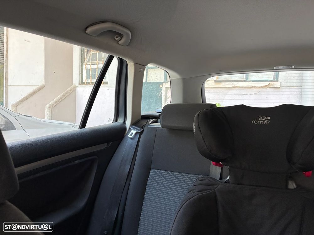 VW Golf Variant 1.6 TDi Trendline - 24