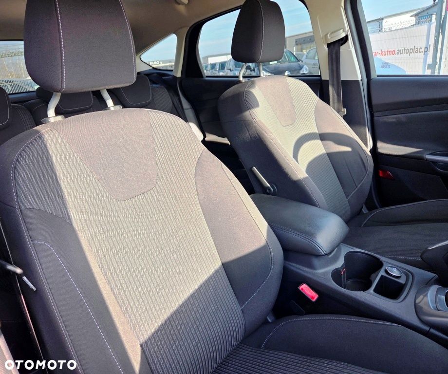 Ford Focus 1.6 Titanium - 28