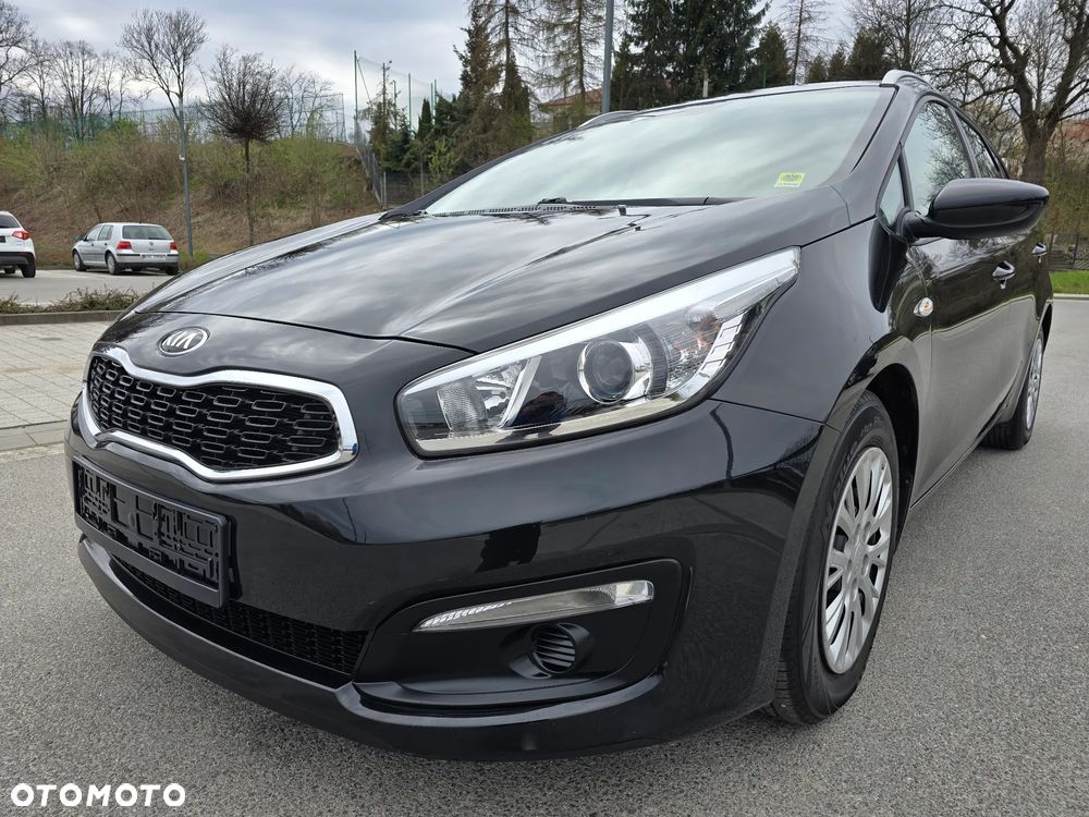 Kia Ceed 1.4 CRDi 90 Vision - 30