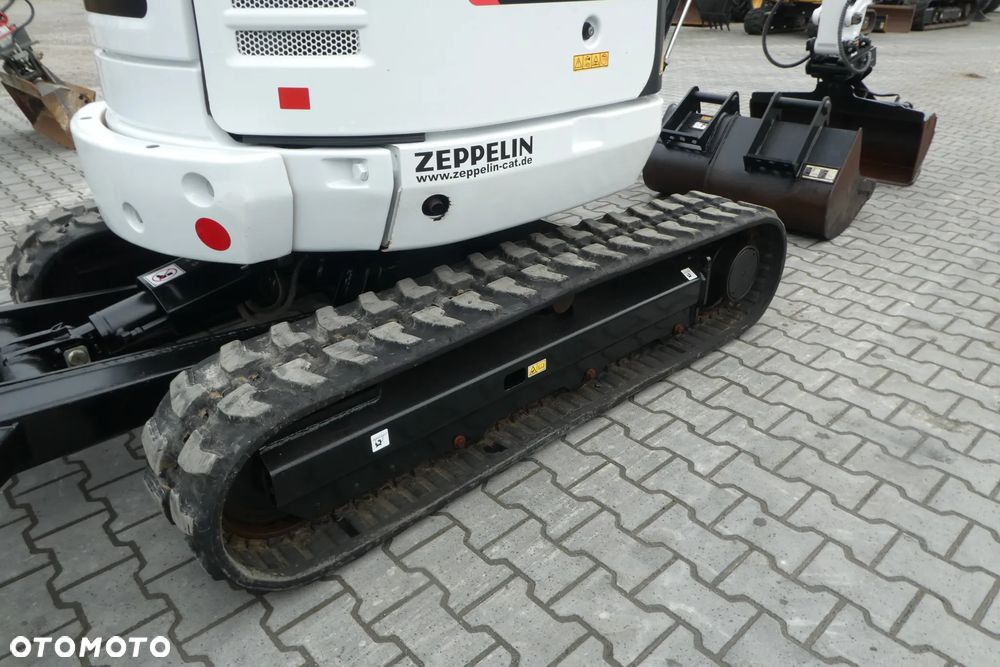 Caterpillar 302,7D CR TRZY ŁYŻKI - 13