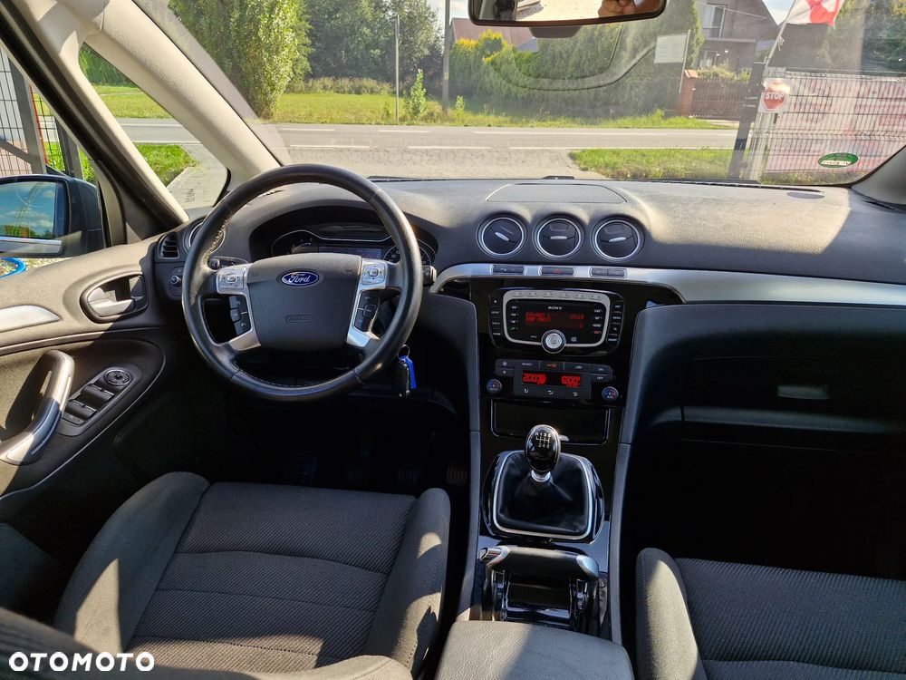 Ford S-Max - 24