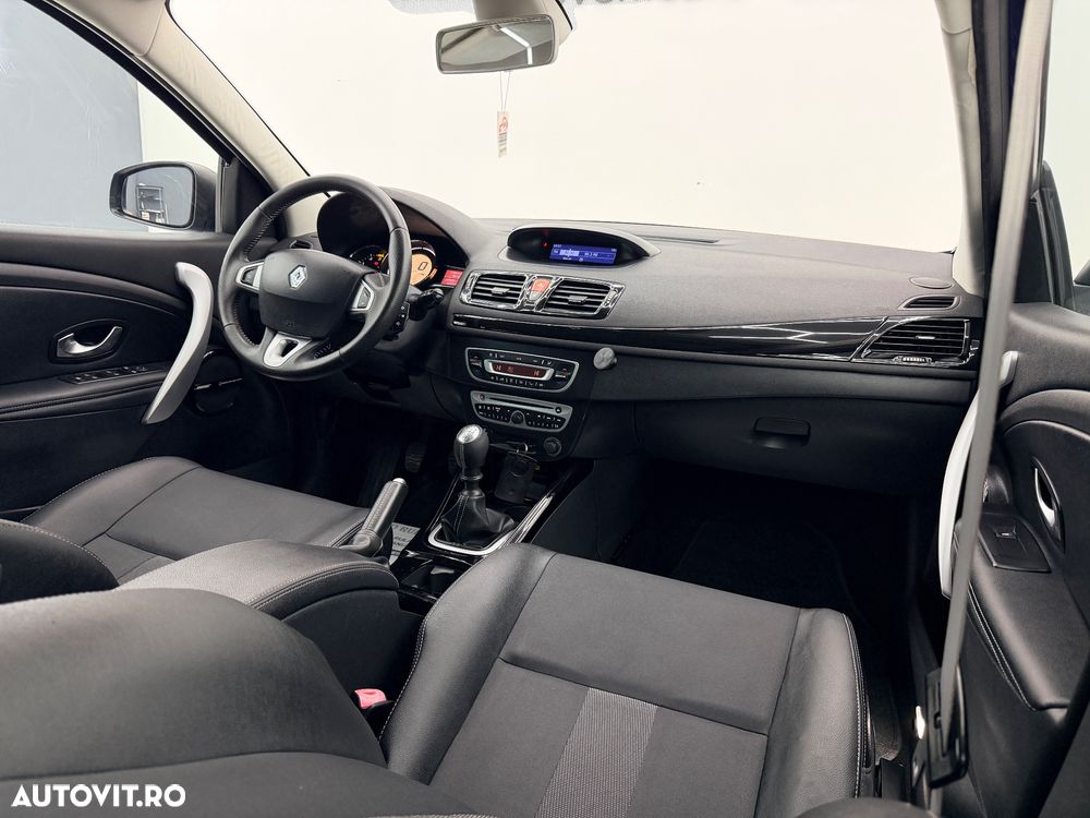 Renault Megane ENERGY dCi 110 Start & Stop Bose Edition - 19