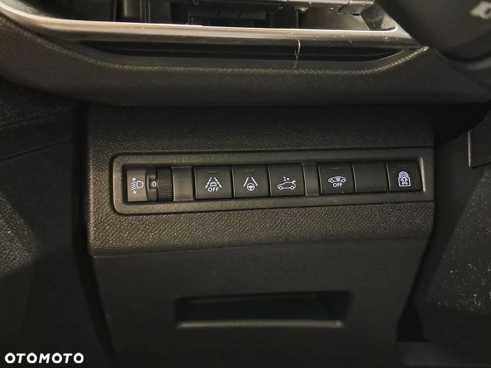 Peugeot 3008 1.2 PureTech Allure Pack S&S EAT8 - 21