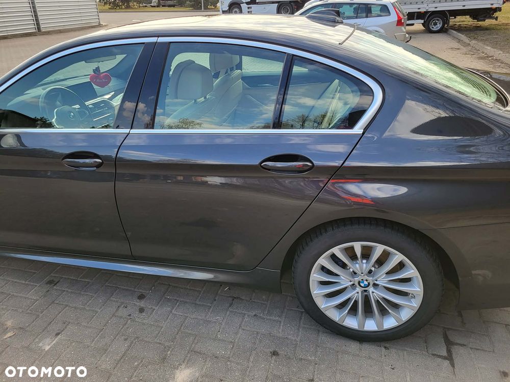BMW Seria 5 530e iPerformance xDrive - 6