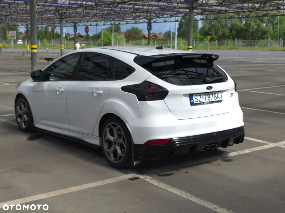Ford Focus - 18