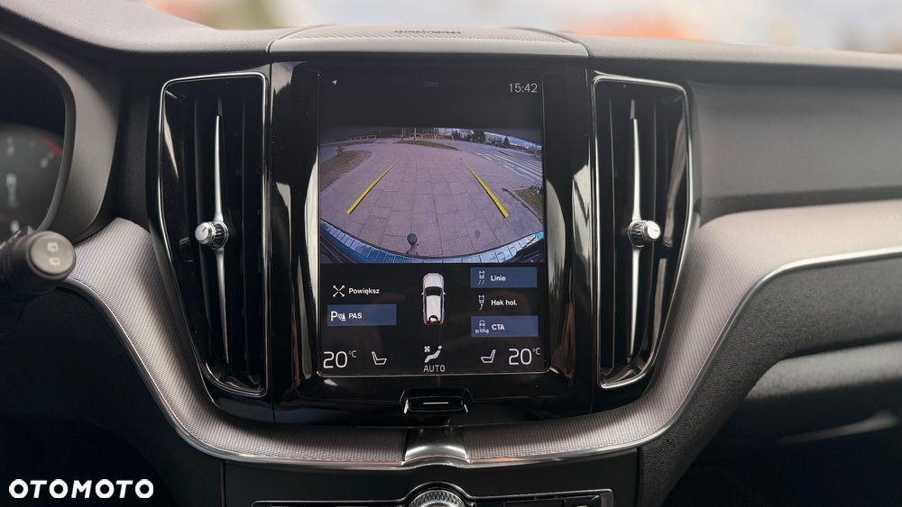 Volvo XC 60 B4 D AWD R-Design - 12