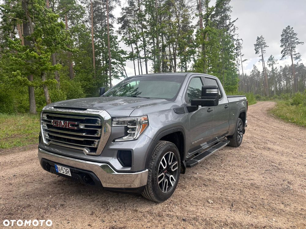 GMC Sierra - 2