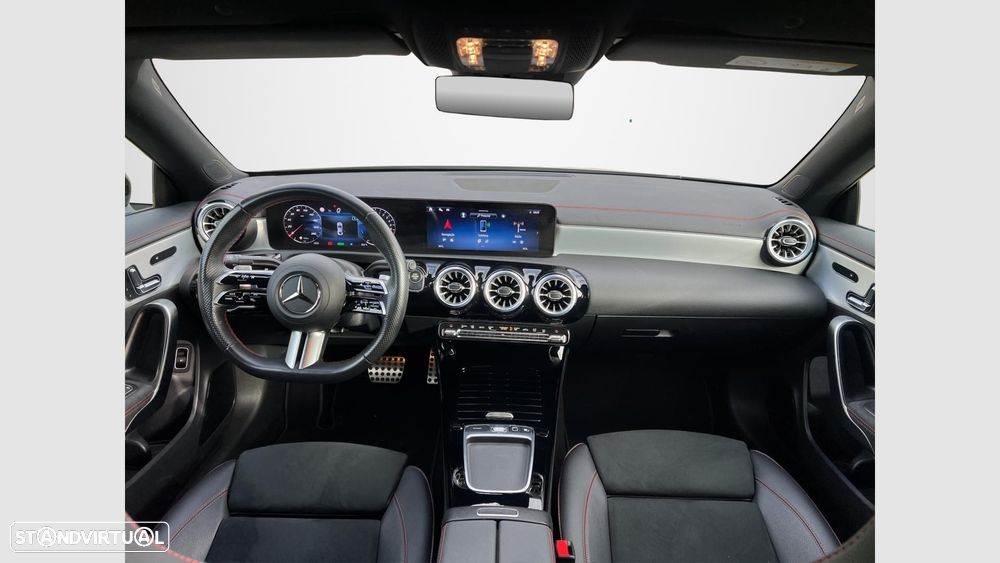 Mercedes-Benz CLA 250 e AMG Line - 14