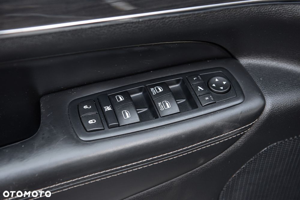 Jeep Grand Cherokee 3.0 CRD Overland Summit EU6 - 20