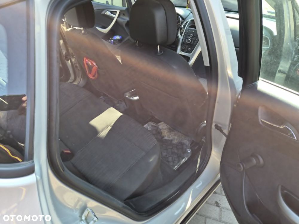 Opel Astra 1.4 ecoFLEX - 13