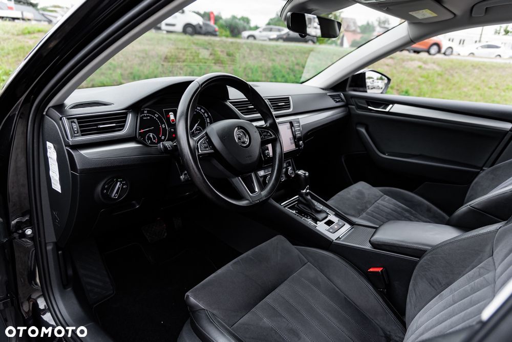Skoda Superb 2.0 TDI Style DSG - 17