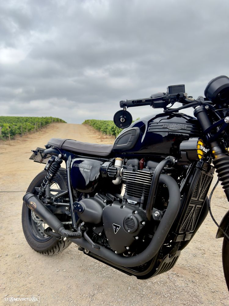Triumph Bonneville T120 Black - 3