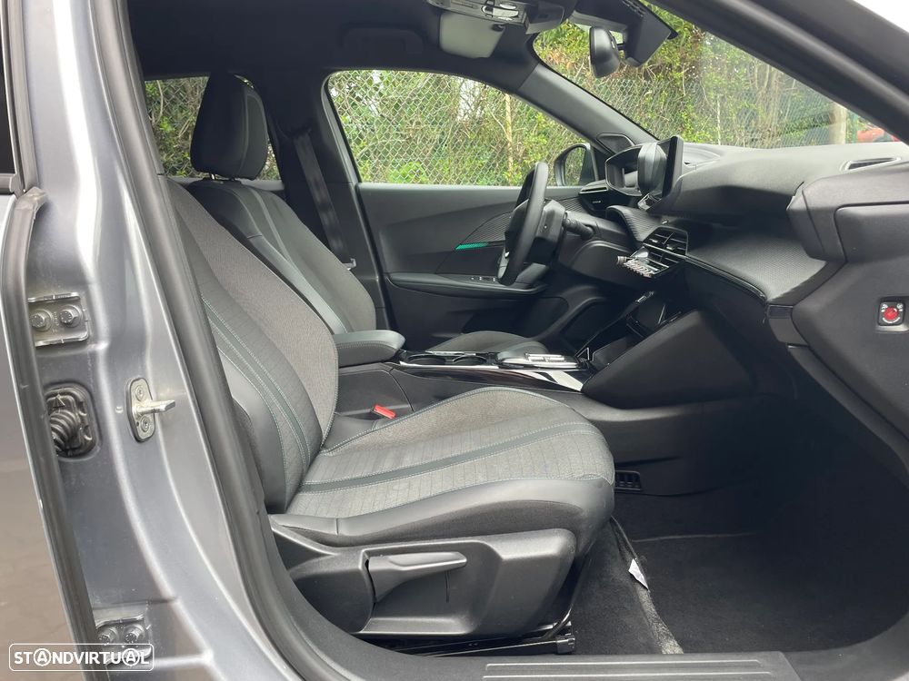 Peugeot e-2008 Allure Pack - 22