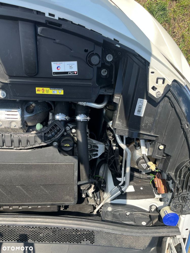 Peugeot 3008 1.2 PureTech GT S&S - 11