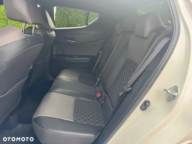 Toyota C-HR - 22