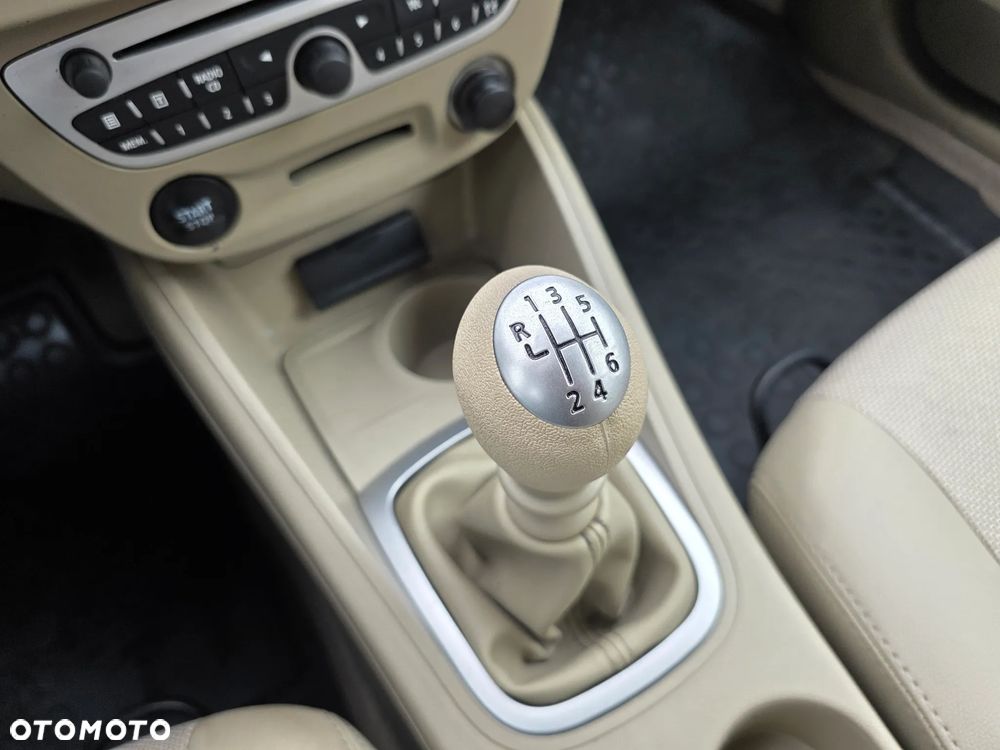 Renault Fluence - 21