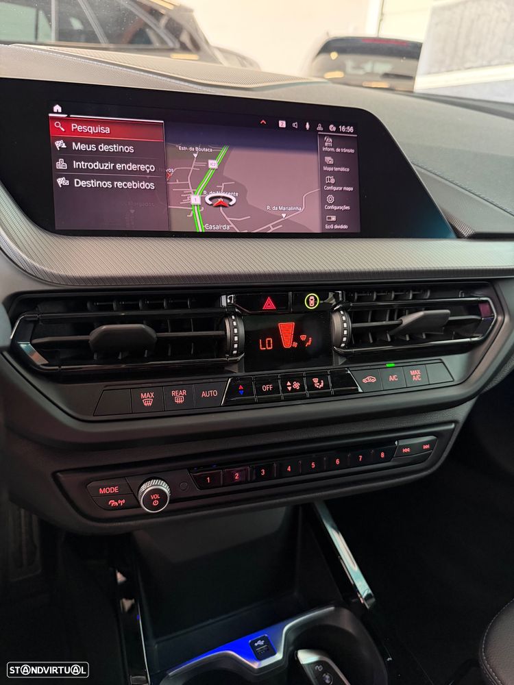 BMW 116 d Pack Desportivo M Auto - 23