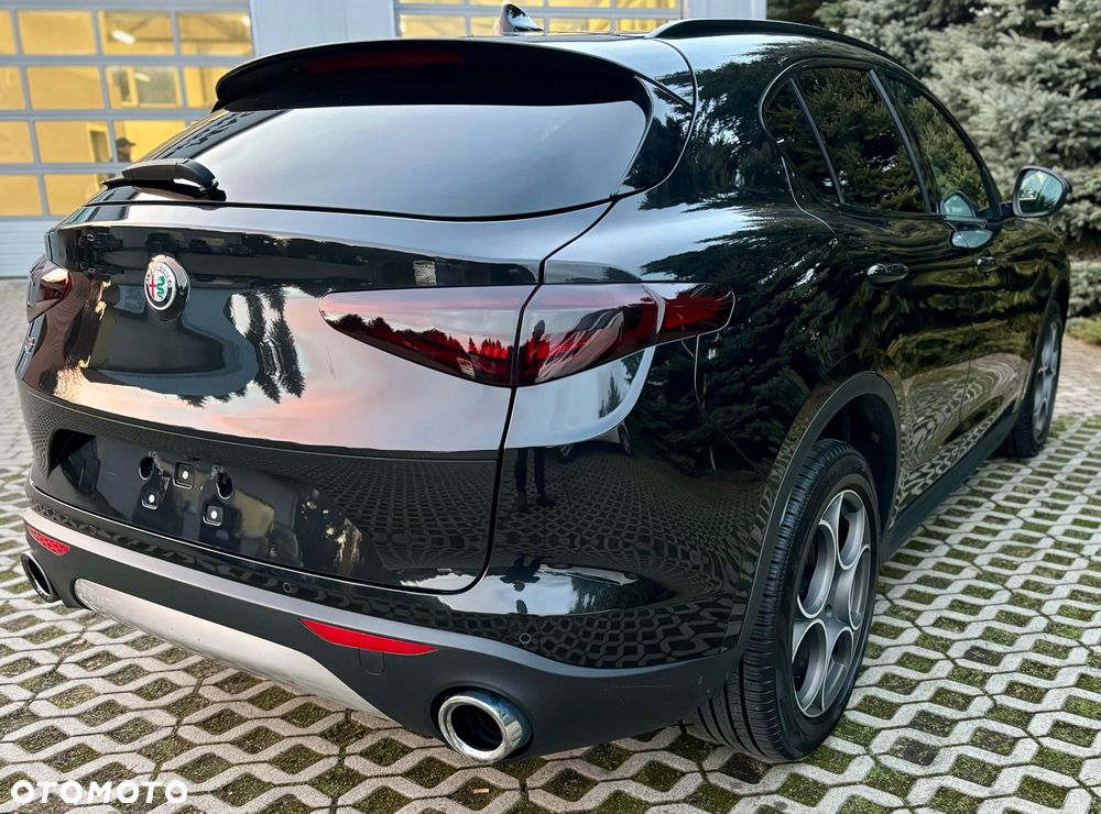 Alfa Romeo Stelvio 2.0 Turbo 16V AT8-Q4 First Edition - 25