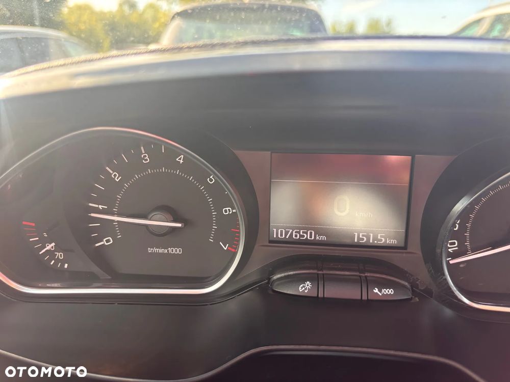 Peugeot 2008 PureTech 82 Style - 26