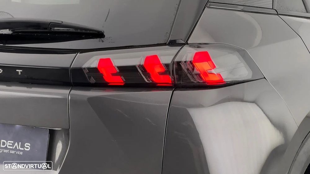 Peugeot 2008 1.2 PureTech GT Pack EAT8 - 13