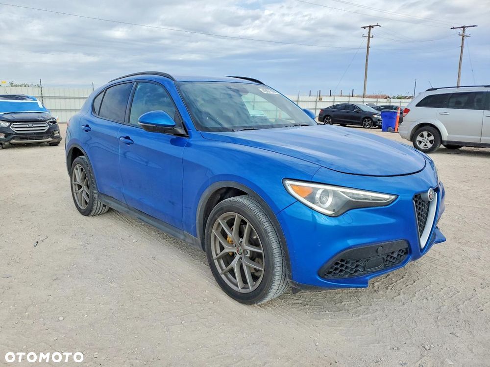 Alfa Romeo Stelvio 2.0 Turbo 16V AT8-Q4 Ti - 1