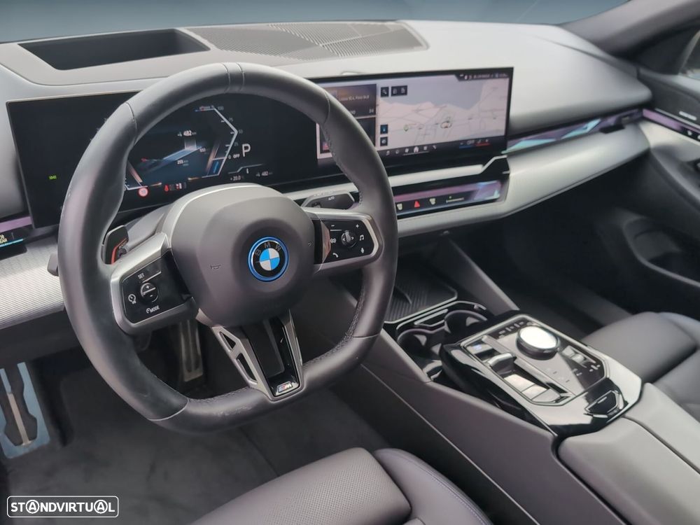 BMW i5 eDrive40 Pack Desportivo M - 13