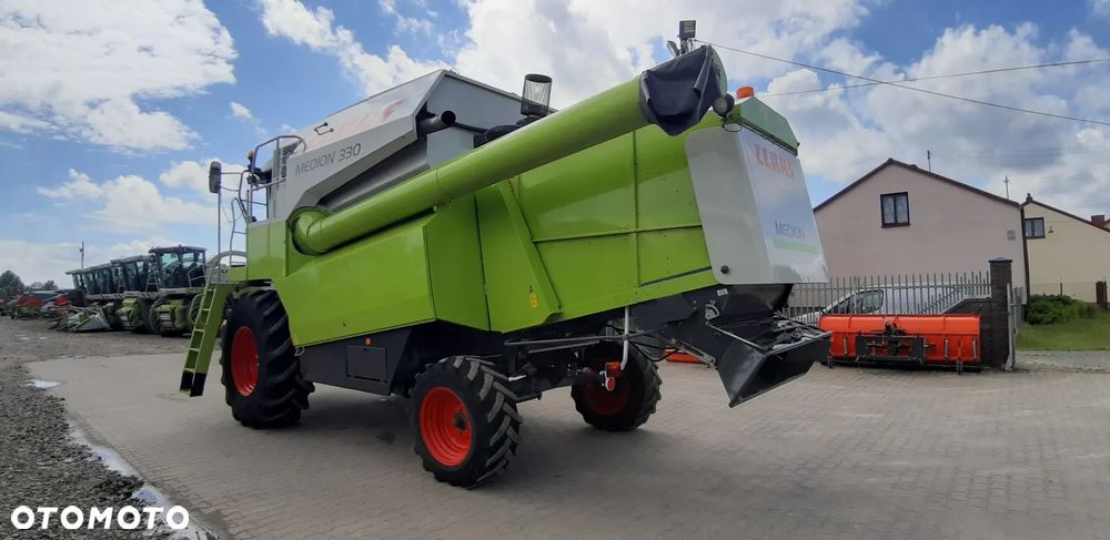 Claas Medion 330 - 7