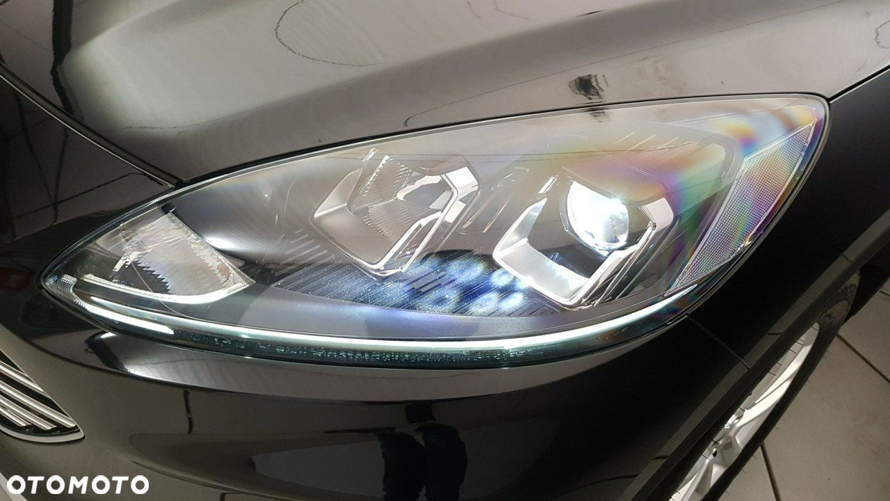 Ford Kuga - 13